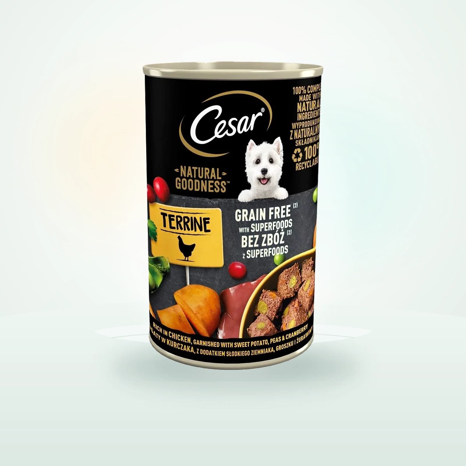 Cesar Natural Goodness w terynie bogata w kurczaka z dodatkiem słodkich ziemniaków, groszku i żurawiny