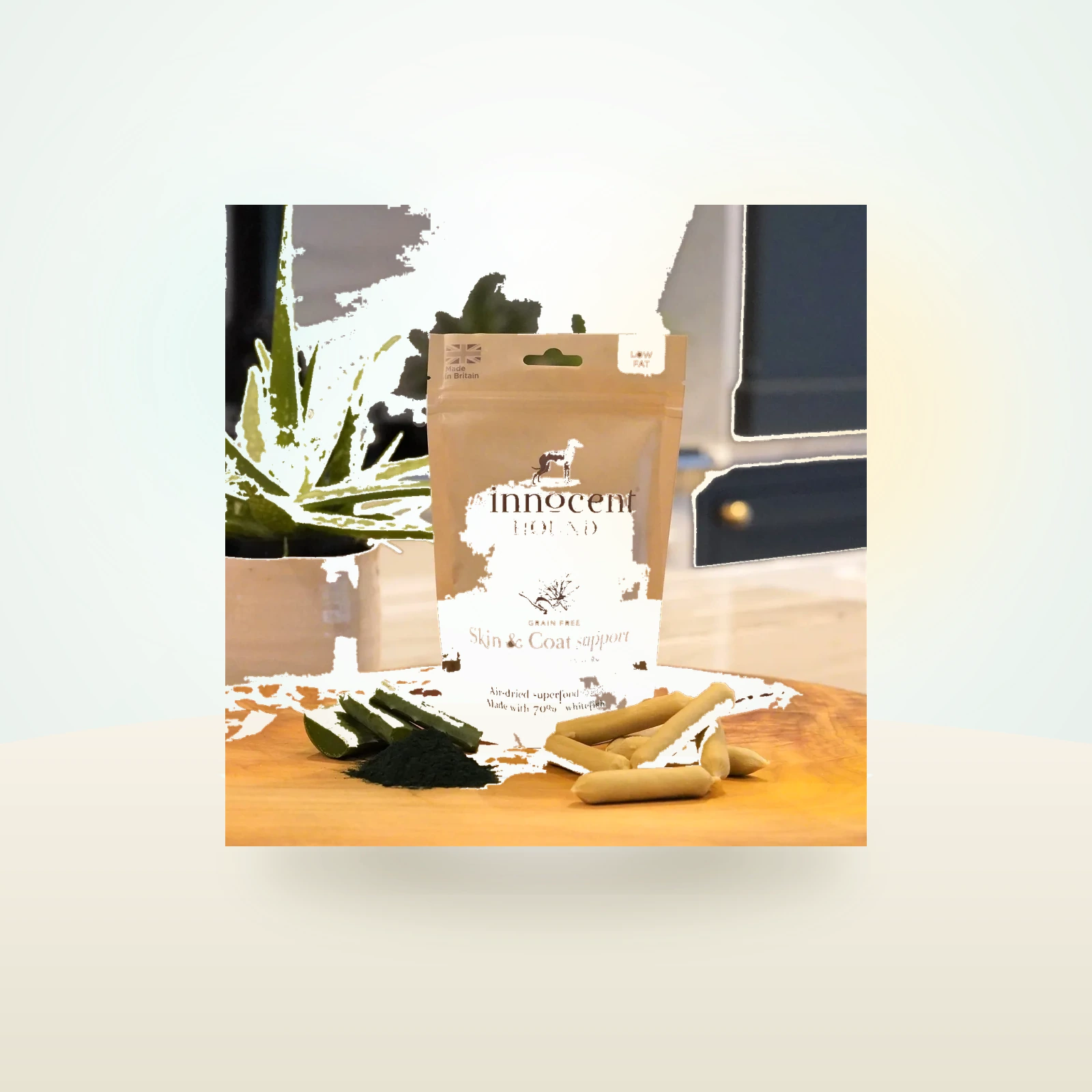 Innocent Hound Skin & Coat Support - Aloe Vera & Spirulina